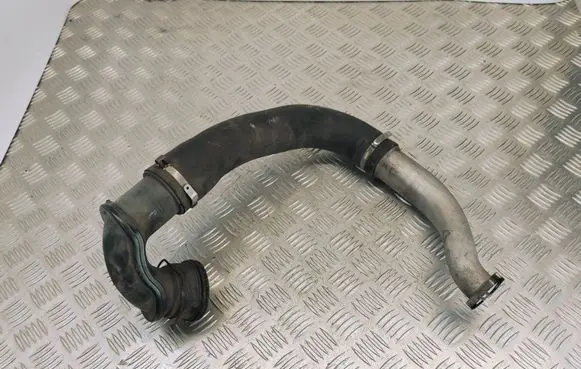 Opel Zafira C Intercooler hose/pipe 360578926 13386923