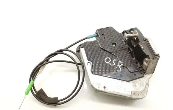 Suzuki Grand Vitara II Rear door lock 7K2914