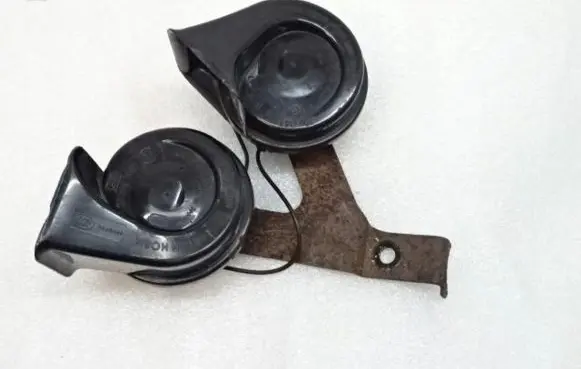 Peugeot 3008 I Horn signal 9657476680