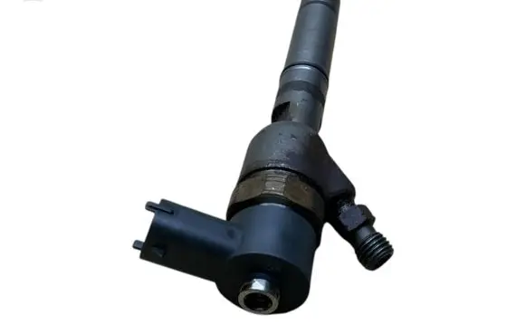 Hyundai i30 Fuel injector 0445110256 338002A400