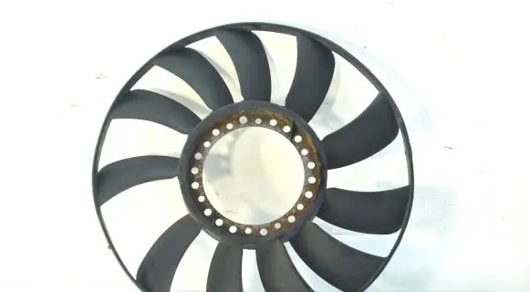 Audi A4 S4 B5 8D Fan impeller 058121301B