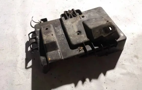 Opel Zafira A Battery box tray 09225577 700-330