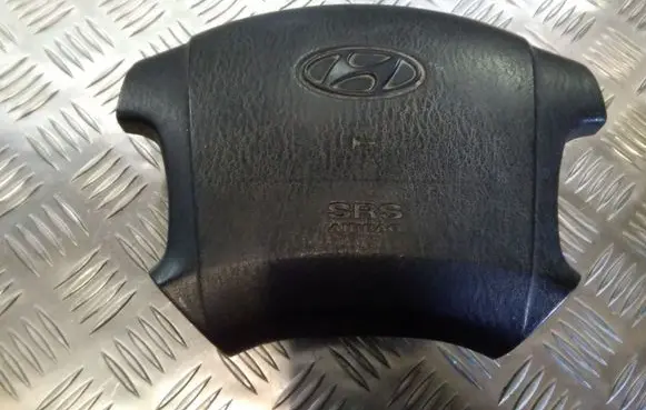 Hyundai Terracan Steering wheel airbag