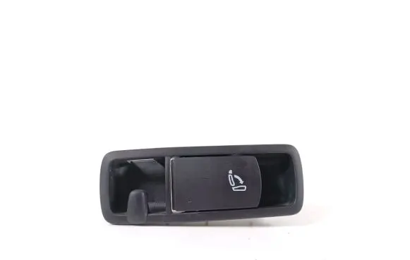 Volkswagen Golf VI Seat trim 8P7885693