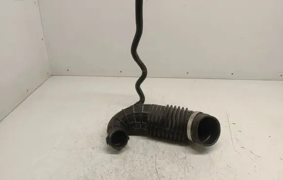 Seat Exeo (3R) Air intake hose/pipe 8E0129615Q