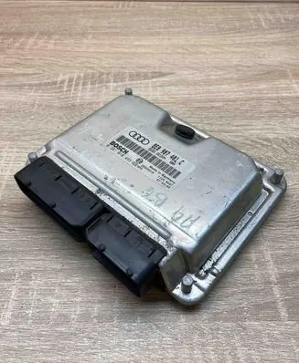 Audi A4 S4 B6 8E 8H Engine control unit/module ECU 8E0907401C 0281010493