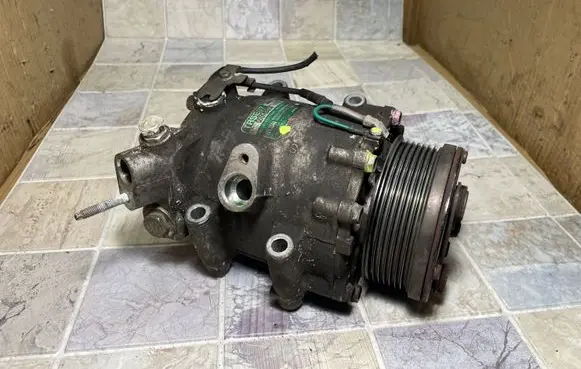 Honda Civic Air conditioning (A/C) compressor (pump) 4902