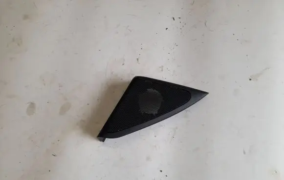 Side speaker trim/cover