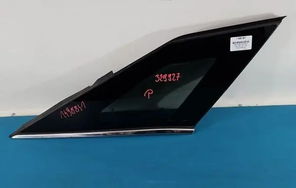 Peugeot 3008 II Rear side window IMPRK1498841