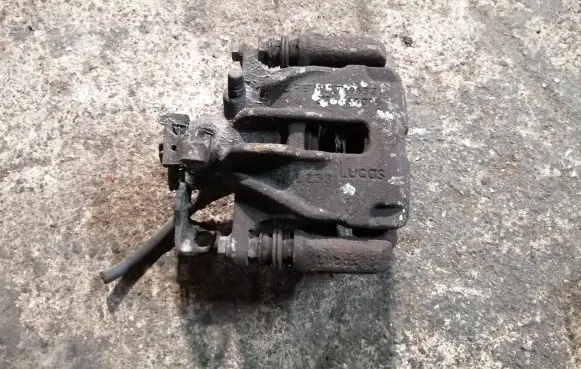 Rear brake caliper