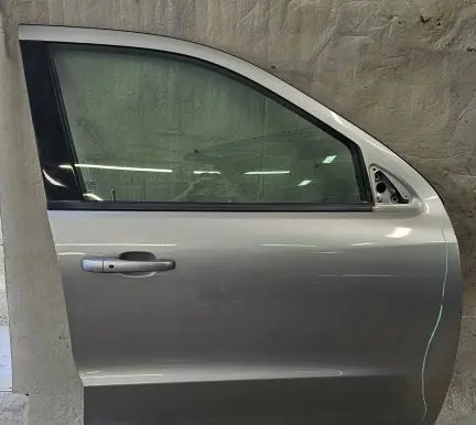 Dodge Durango III Front door