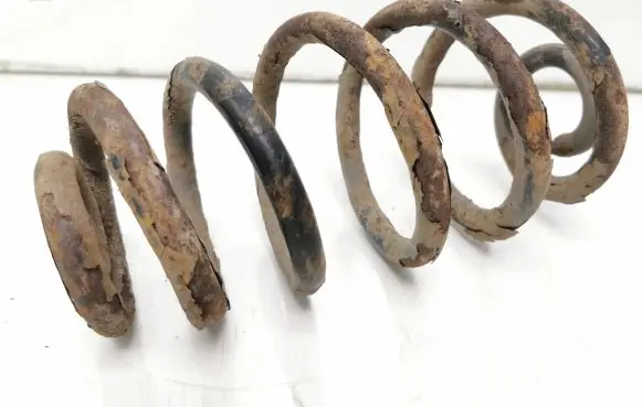 Audi A4 S4 B7 8E 8H Front coil spring