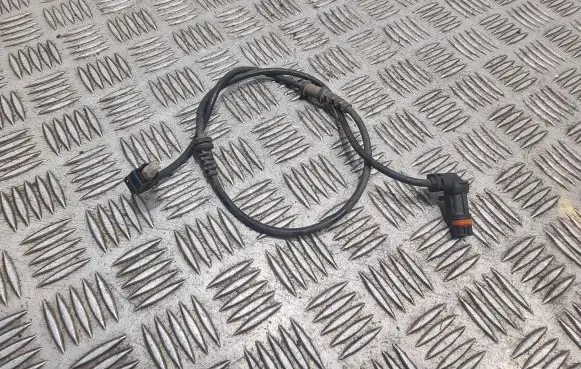 Mercedes-Benz E W212 ABS brake wheel speed sensor A2125402505