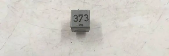 Audi A4 S4 B5 8D Other relay 8d0951253a V2313452X301