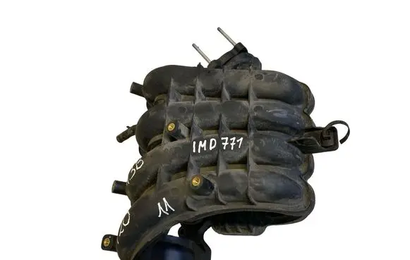 Hyundai i20 (PB PBT) Intake manifold 393002B000 9470930504