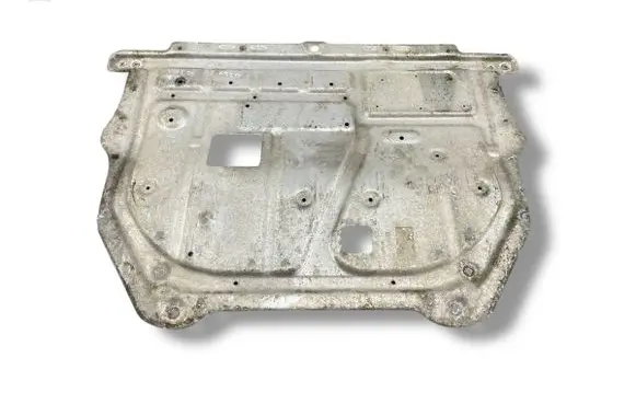 Volkswagen Eos Engine splash shield/under tray 1q0825237a