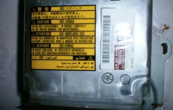 Lexus IS 200-300 Airbag control unit/module 8917053020 1523002914