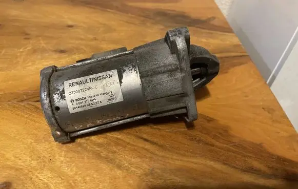 Nissan Qashqai Starter motor 233007224R