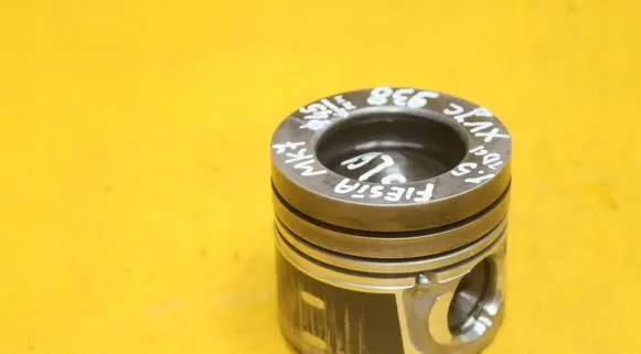 Piston