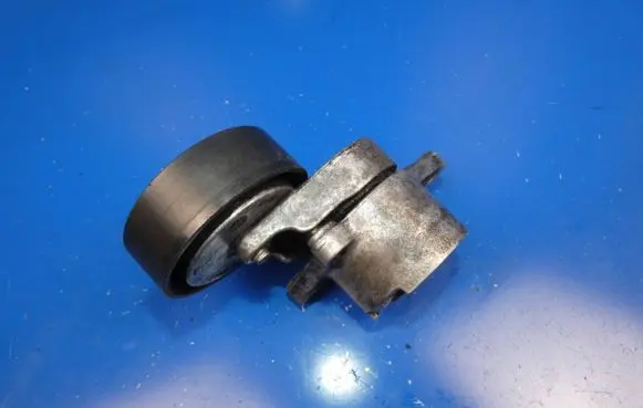 Mercedes-Benz E W213 Generator/alternator belt tensioner A6542000070