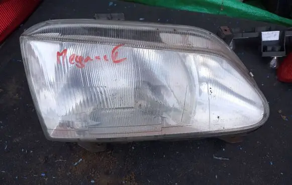 Renault Megane I Headlight/headlamp 88204649