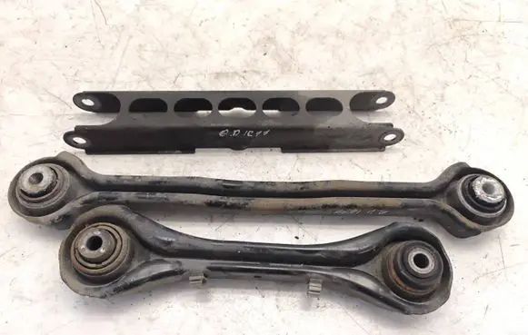 BMW 1 E81 E87 Rear control arm 6763477 33326763477