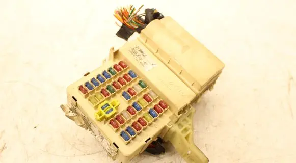 Hyundai Sonata Fuse module 919503K070