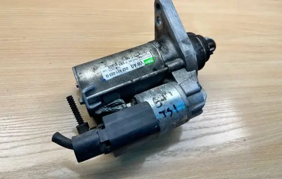 Volkswagen Golf Plus Starter motor 02Z911023G