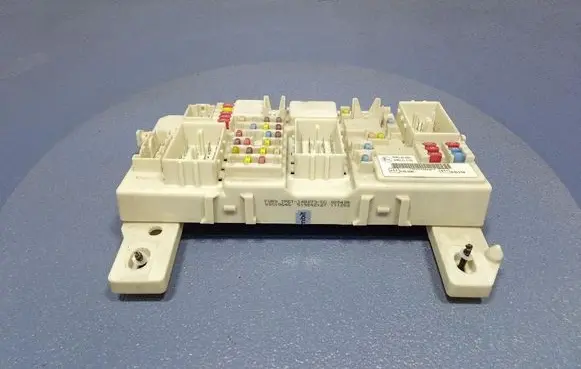 Ford C-MAX I Fuse box set 7M5T-14A073-CC