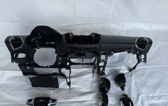 Ford Kuga II Dashboard glove box trim