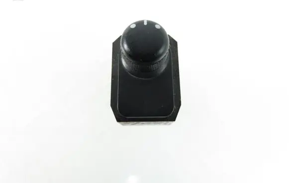 Suzuki Swift I Wing mirror switch