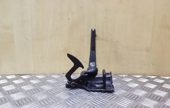 Audi A4 S4 B6 8E 8H Engine bonnet/hood lock/latch loop/hook 8E0823480B