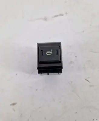 Land Rover Discovery 3 - LR3 Seat heating switch YUF500120PVJ