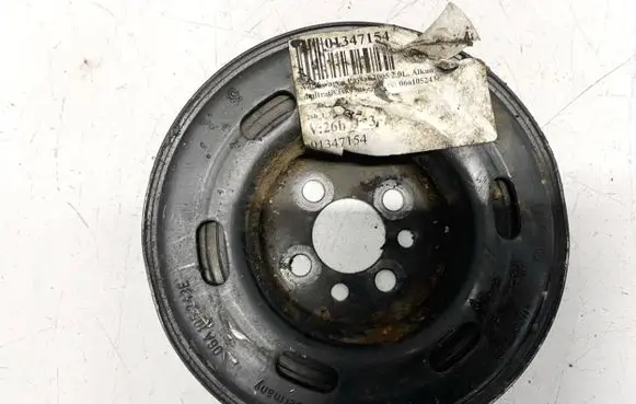 Volkswagen PASSAT B6 Crankshaft pulley 06a105243e