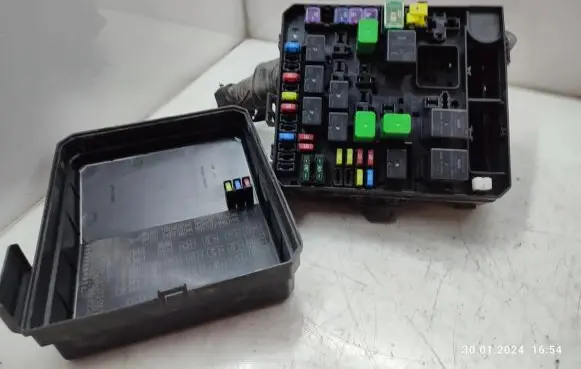 Peugeot 4007 Fuse box set