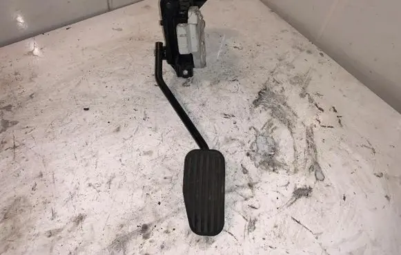 Volvo XC90 Accelerator throttle pedal 30683521 D129