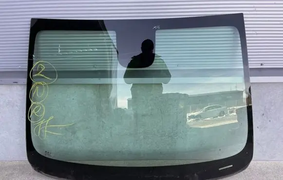 Opel Mokka Front windscreen/windshield window 