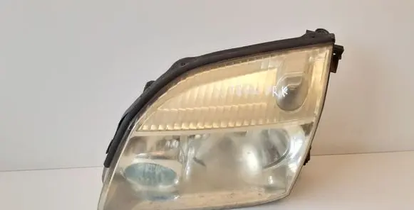 Nissan X-Trail T30 Headlight/headlamp