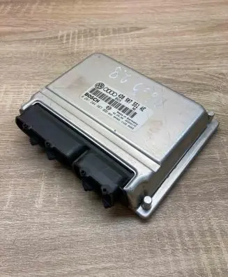 Audi A4 S4 B5 8D Engine control unit/module ECU 4D0907551AE 0261204807