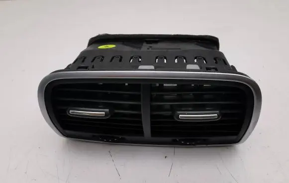 Audi A7 S7 4G Rear air vent grill 4G0819203