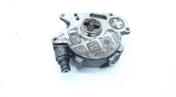 Volkswagen Golf Plus Vacuum pump 03L145100