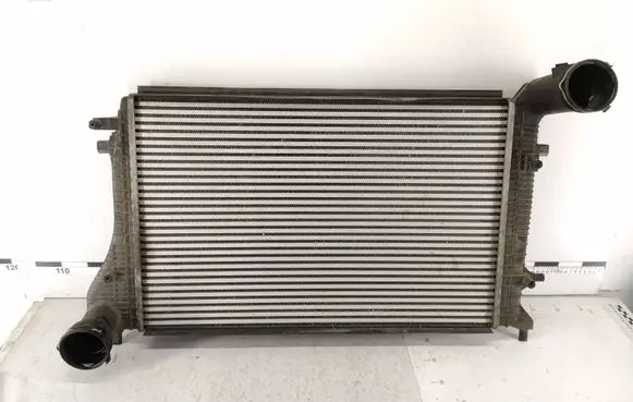 Volkswagen Caddy Intercooler radiator 1K0145803H