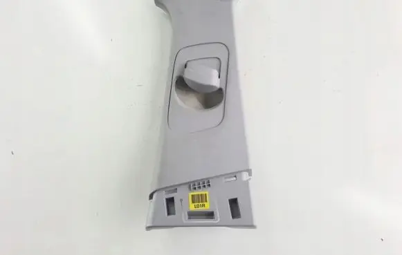 Hyundai Kona I (B) pillar trim (top)