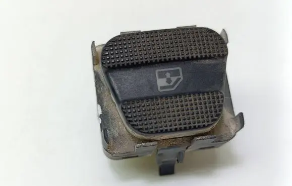 Volkswagen Golf III Electric window control switch 1H0959855C