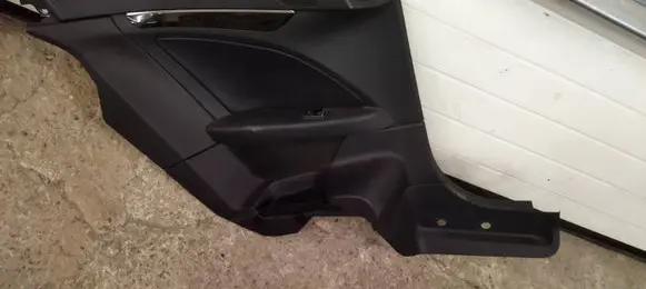 Mercedes-Benz E A207 Coupe rear side trim panel A2076905525