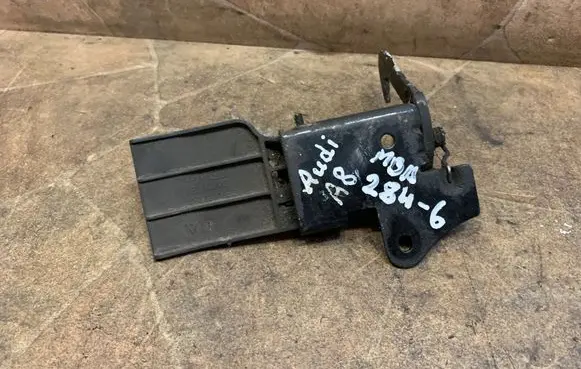 Audi A8 S8 D4 4H Engine bonnet/hood lock/catch 4H0823485