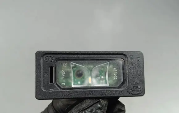 Jaguar F-Pace Number plate light 2013930122352KA