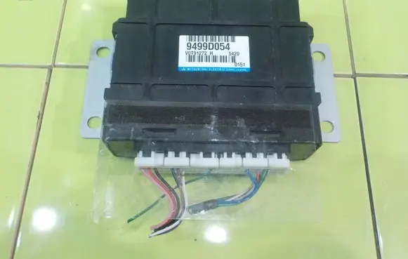 Mitsubishi Outlander Other control units/modules 9499D054