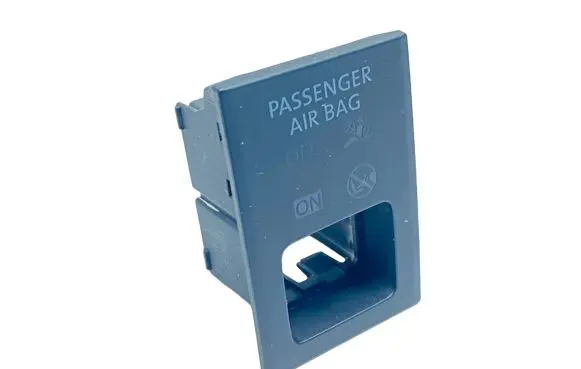 Passenger airbag on/off switch