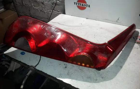 Nissan Note (E11) Rear/tail lights